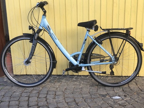 Schönes blaues kettler - blaues, rad