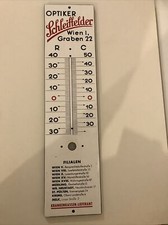 Altes abgekantetes Emailschild