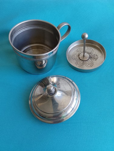 Vintage metall über der tasse - metall,