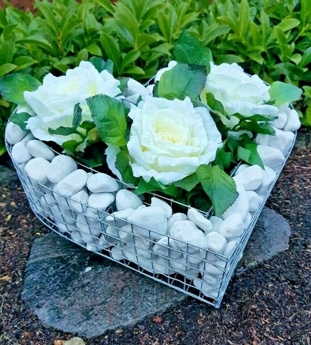 Herz mit kies rosen gitter - kies,