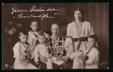AK Kronprinzessin Cecilie mit dem Ehegatten in Uniform und vier Kindern abgelic 