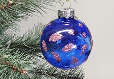 Christmas ball glass hand
