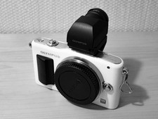 Mini Pen E-PM1 Weiss/ 12MP