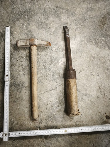Maurerhammer und stechbeitel - maurerhammer,