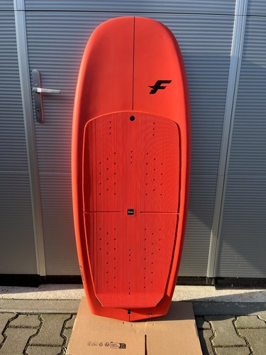 One rocket wing - rocket,