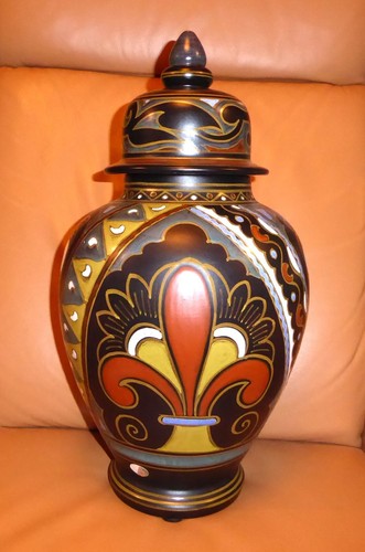 Art deco gouda - art,