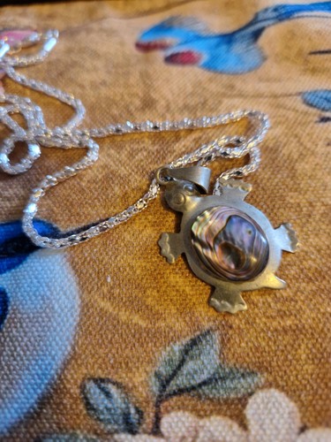 Vintage turtle pendant - vintage,