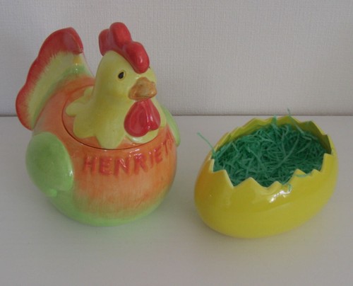 Huhn henriette mit ostern - huhn,