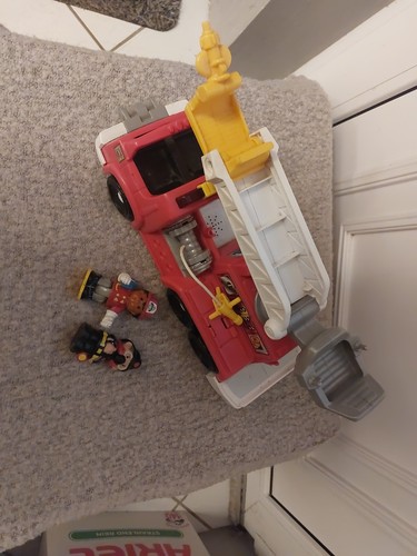 Fisherprice feuerwehr fiiguren - fisherprice,