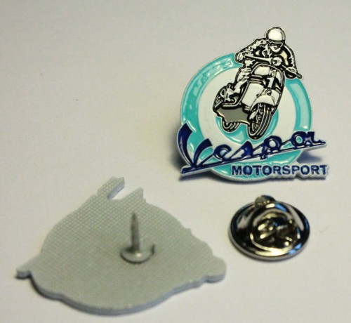 Vespa motorsport pin - vespa, 460)