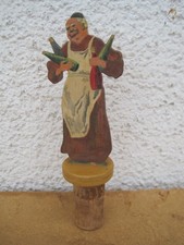 Alter Flaschenkorken Motiv MÖNCH MIT 3 WEINFLASCHEN vermutlich  aus 50er Jahre ?