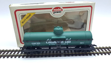 Model Power  1:87 H0 Kesselwagen 4-achsig " Champions Oil " - grün in OVP