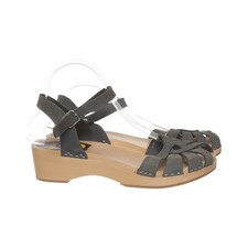 Swedish Hasbeens, Clogs