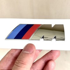 Für BMW M Emblem Logo Heckklappe Schriftzug Badge Aufkleber Chrom Glanz 90x30MM