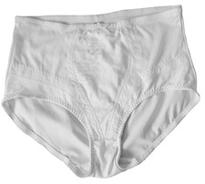 @ Stramme Miederhose Formhose