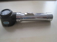 Leuchtlupe mit 10-facher Vergrößerung