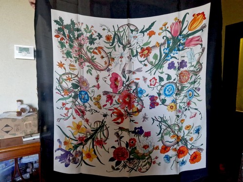 Gucci flora seidenschal mit - flora,