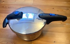 Fissler Schnellkochtopf Blue Point 4.5 Liter ø 22 cm unbenutzt, wie neu!