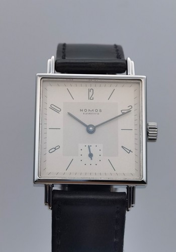 Nomos glashütte tetra kleine - glashütte,