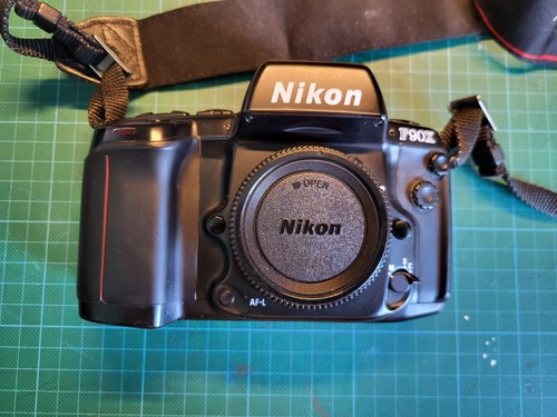 Nikon f90x 35mm slr - 35mm,