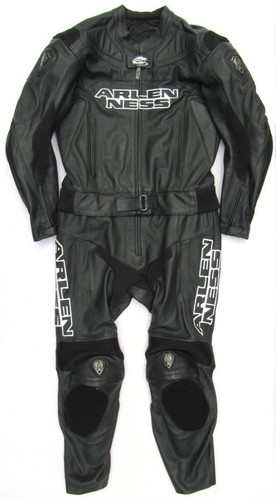 Top arlen ness black star - ness,