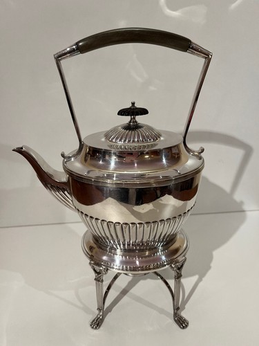Teekanne mit stövchen - stövchen, silber