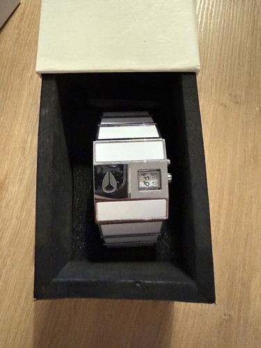 Nixon the rotolog - nixon,