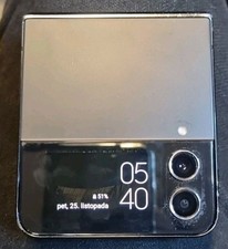 Samsung Galaxy Z Flip4
