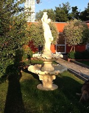 Gartenbrunnen, Kaskadenbrunnen