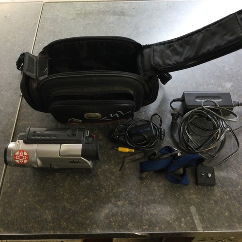 Sony handycam ccd trv308 8 - ccd-trv308, hi-8