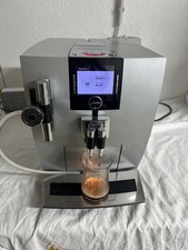 Jura J9.3 Kaffeevollautomat mit Cappuccino-Funktion