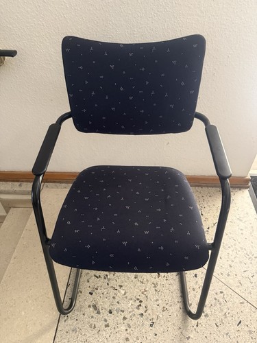 Freischwinger-Besucherstuhl-Vi