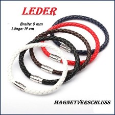 Armbänder aus geflochtenem