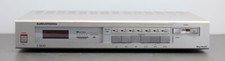 FM-AM Quartz Synthesizer Tuner