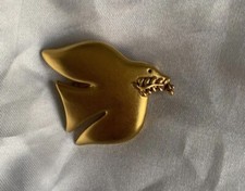 Brosche ,,Taube‘‘ aus