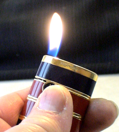 Altes feuerzeug ysl yves - *,