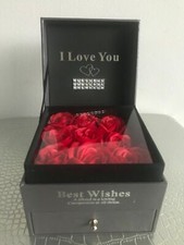 Rote Seifenrosen Schmuck Geschenkbox Zeichnung für Schmuck für Muttertag, Weihnachten,