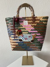 Geflochtene Tasche mit