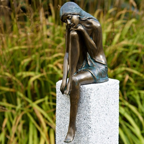 Bronzefigur emanuelle - bronzefigur, "emanuelle"