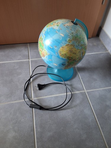 Kinder jugend globus mit licht - kinder-jugend-globus,