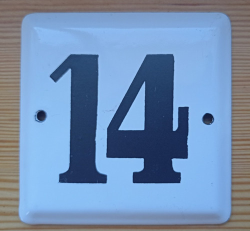 Emailleschild hausnummer fast - emailleschild,