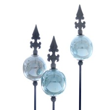 Metall Stecker franz. Lilie. 3