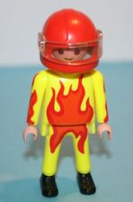 Playmobil Figur 5215 Fire Flyer Wurfgleiter Flugzeug  Pilot gelb Flammenanzug