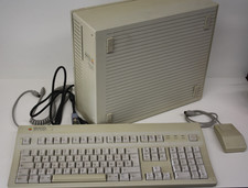 Macintosh Apple Quadra 700 M5920 Vintage