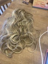 Haarteil Blond Mit Clips Frisuren Gewellt