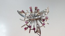 Schöne Rubin  Diamant Brosche