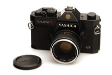 Yashica analog SLR Kamera YASHICA TL Electro X mit Auto Yashinon-DX 1:2 50mm M42