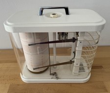 Thermo-Hygrograph von Ketterer, der „Ur-Datenlogger“ für Privatbereich & Museen