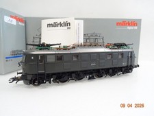 Märklin H0 37681 E-Lok E 18