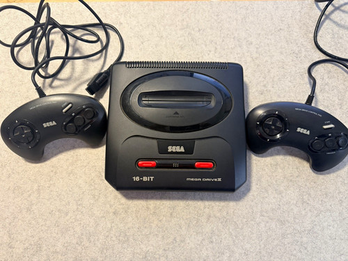 Sega mega drive - ii, konsole